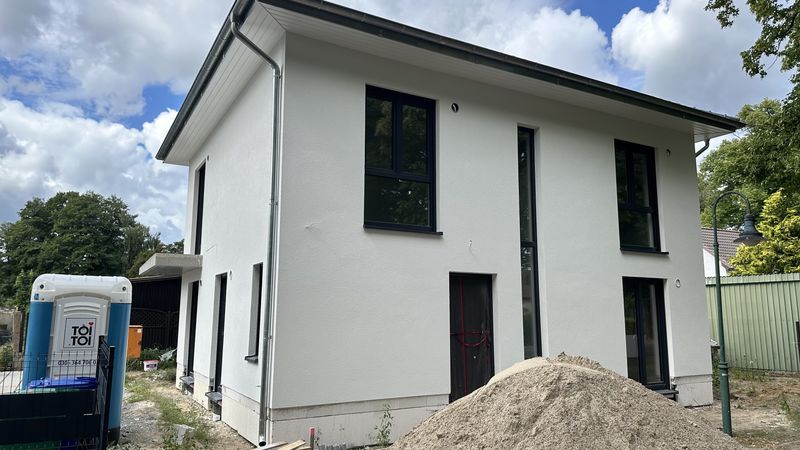 Moderne 3-Zimmer-Wohnung mit Seeblick 